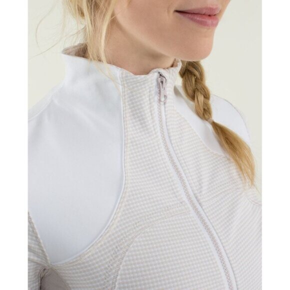 Lululemon Forme Full Zip Jacket Gingham Plaid Dune White Size 8 Activewear - Picture 16 of 16